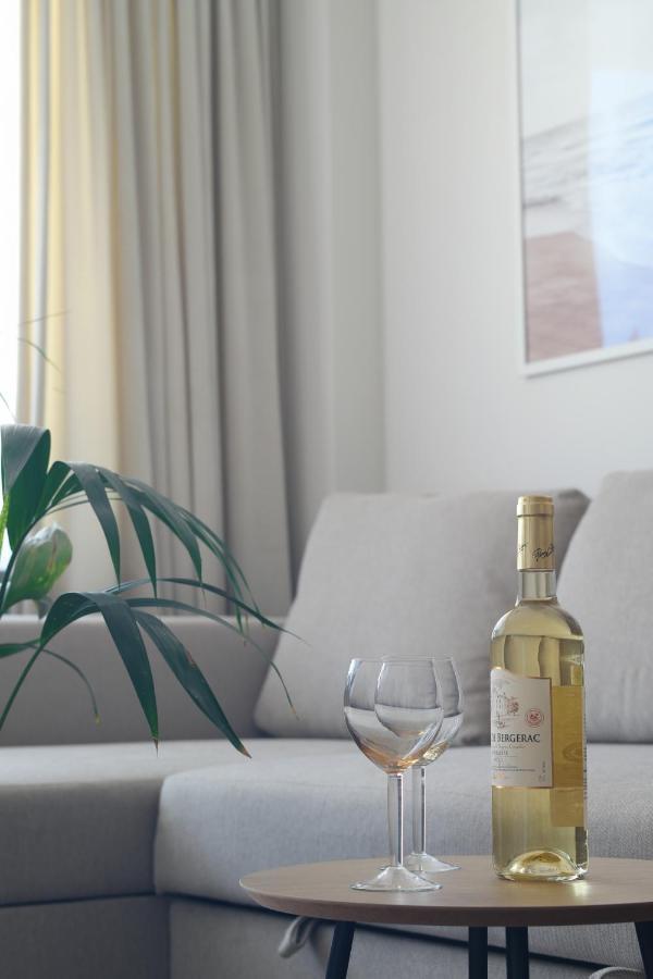 Aloha Apartment *